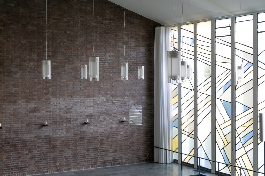 Beleuchtung Epiphaniaskirche Köln Kirchensanierung Kirchenarchitektur