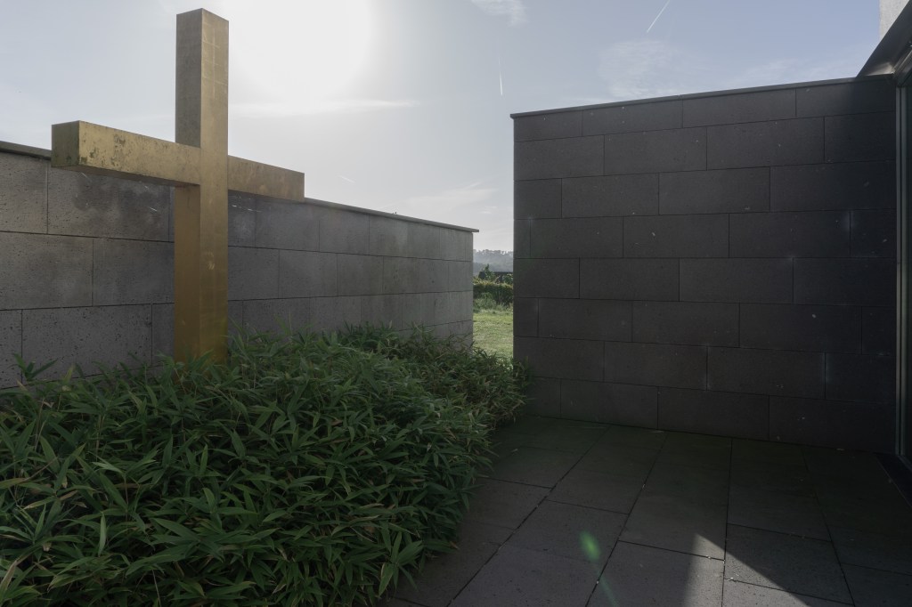 Außenbereich Friedhof-Kapelle Hattingen Oberstüter Kirchensanierung Kirchenarchitektur